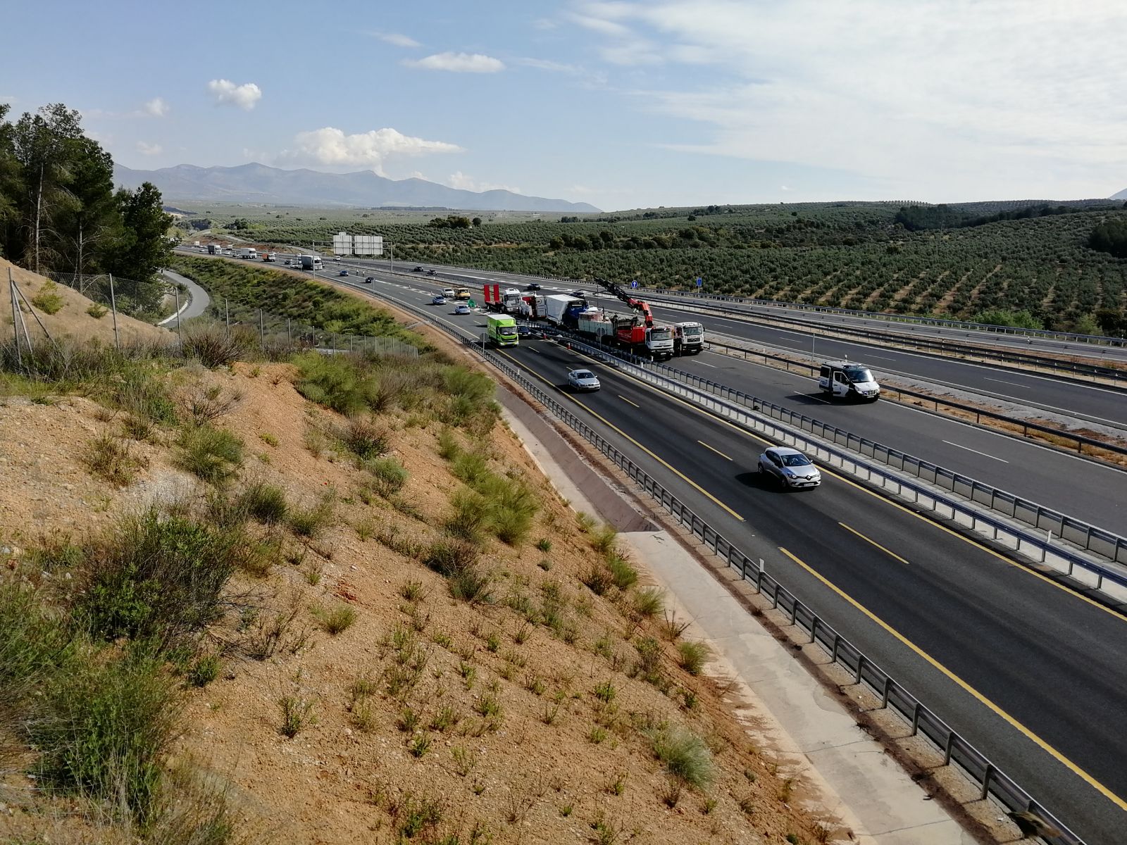 Fotos: Choque Mortal De Dos Camiones En La A-44 De Granada | Ideal